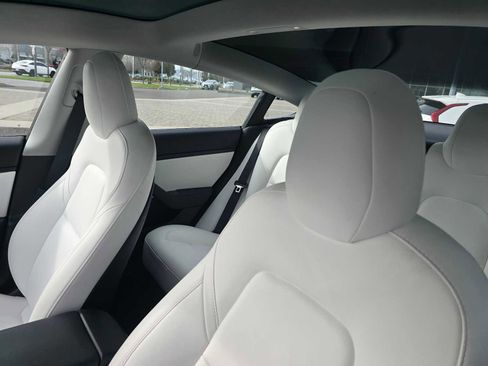 Used 2020 Tesla Model 3 Standard Range image 26