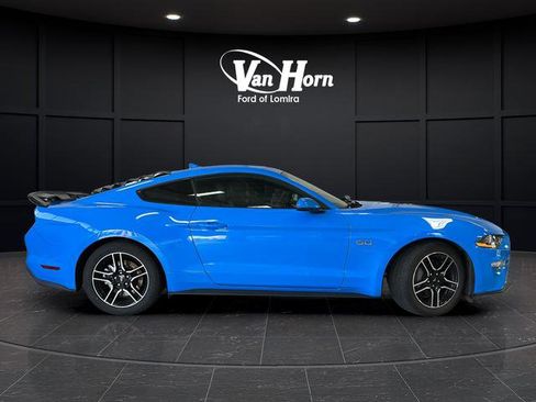 Used 2022 Ford Mustang GT Premium w/ Equipment Group 401A RWD image 8