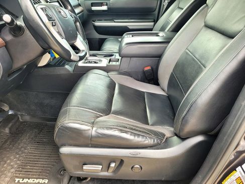 Used 2019 Toyota Tundra Limited w/ Limited Premium Package AWD/4WD image 14