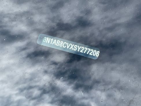 Used 2025 Nissan Sentra SV image 29