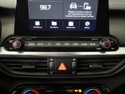 Used 2019 Kia Forte S image 23