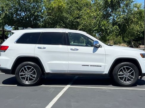 Used 2019 Jeep Grand Cherokee Limited w/ Luxury Group II AWD/4WD image 10