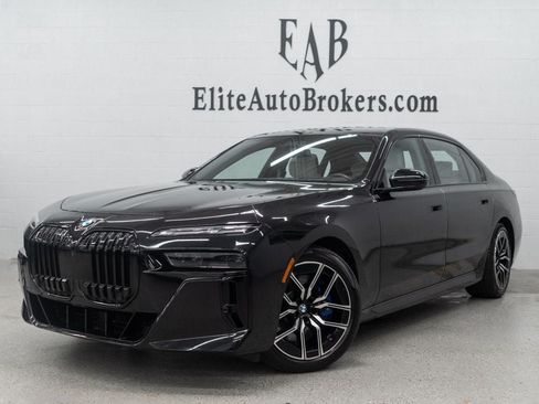 Used 2023 BMW 760i xDrive w/ Executive Package AWD/4WD image 1