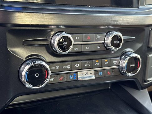 New 2025 Ford F250 Lariat w/ Chrome Package image 13