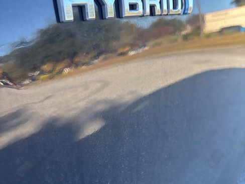 Certified 2021 Toyota Highlander XLE image 5