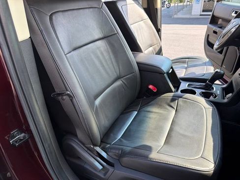 Used 2018 Ford Flex SEL w/ Equipment Group 202A AWD/4WD image 24