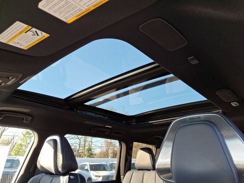 New 2026 INFINITI QX80 4WD image 11