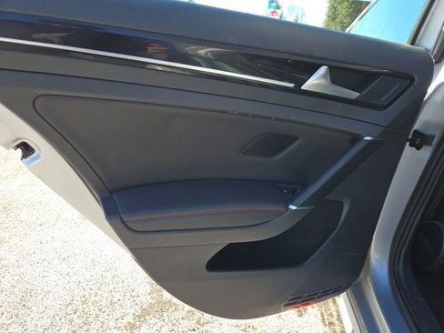 Used 2016 Volkswagen GTI Autobahn image 15