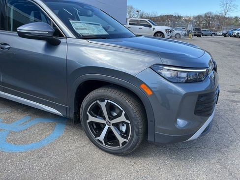 New 2026 Volkswagen Tiguan SE image 4