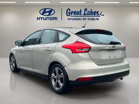 Used 2016 Ford Focus SE FWD image 3