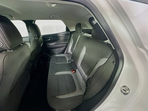 Used 2024 Chevrolet TrailBlazer LS image 27