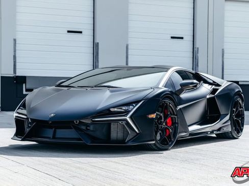 Used 2025 Lamborghini Revuelto image 56