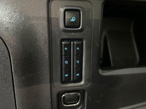 Used 2025 Ford Expedition Platinum AWD/4WD image 39