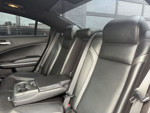 Used 2022 Dodge Charger SXT w/ Leather Interior Group RWD image 7