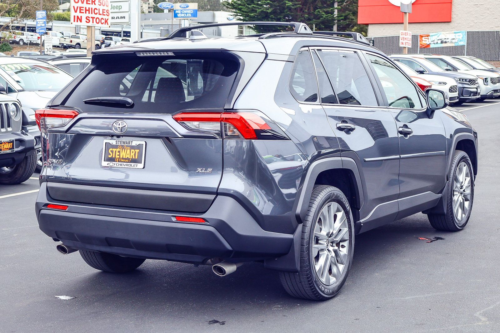 Used 2023 Toyota RAV4 XLE Premium FWD image 19
