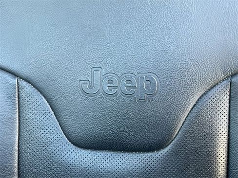 Certified 2022 Jeep Compass Limited w/ Sun and Sound Group image 15