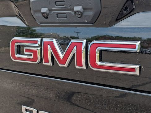 New 2026 GMC Sierra 3500 Denali w/ Denali Reserve Package AWD/4WD image 13
