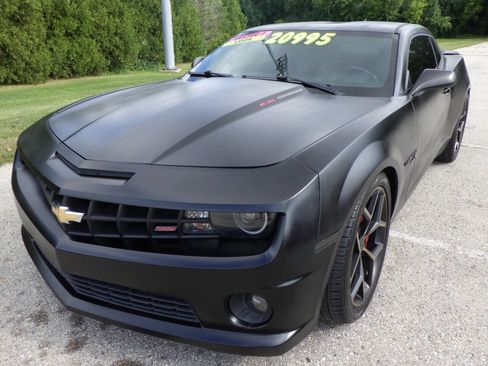Used 2013 Chevrolet Camaro SS image 1
