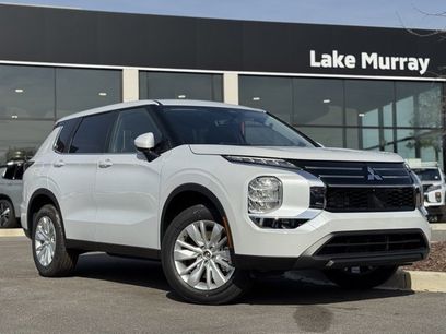 New 2026 Mitsubishi Outlander ES