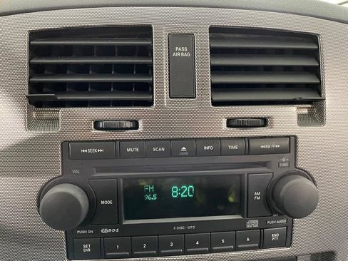 Used 2006 Dodge Dakota SLT image 29