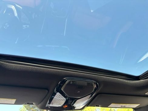 Certified 2024 BMW 430i xDrive Coupe w/ Premium Package AWD/4WD image 17