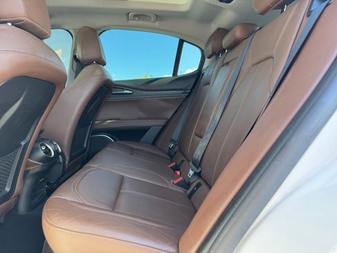 Used 2019 Alfa Romeo Stelvio w/ Nero Edizione image 18