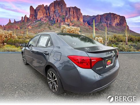 Used 2018 Toyota Corolla SE w/ Carpet Mat Package (TMS) FWD image 4