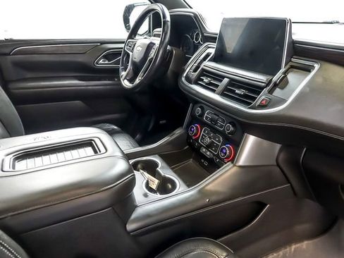 Used 2021 Chevrolet Tahoe LT w/ LT Signature Package image 36