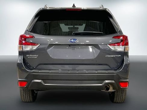Used 2024 Subaru Forester Premium AWD/4WD image 4