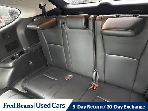 Used 2023 Toyota Highlander Platinum AWD/4WD image 30