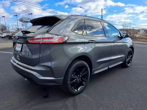 Used 2022 Ford Edge ST-Line image 8