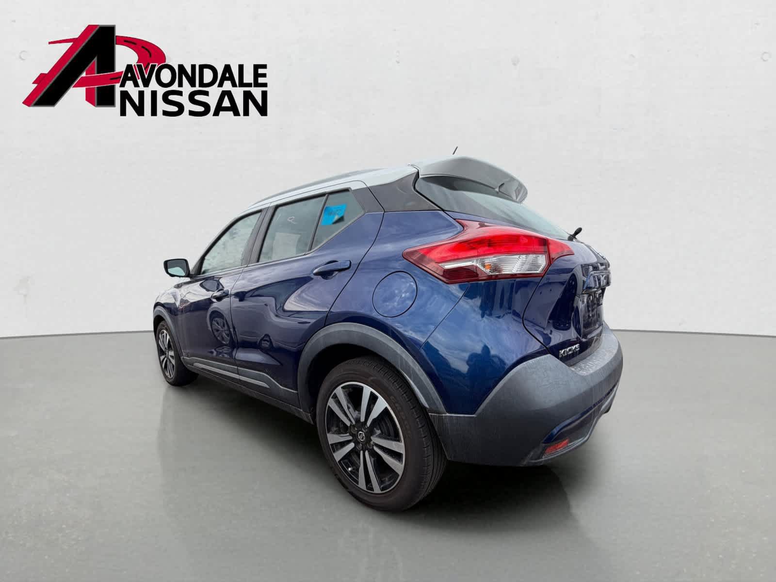 Certified 2019 Nissan Kicks SR FWD image 3