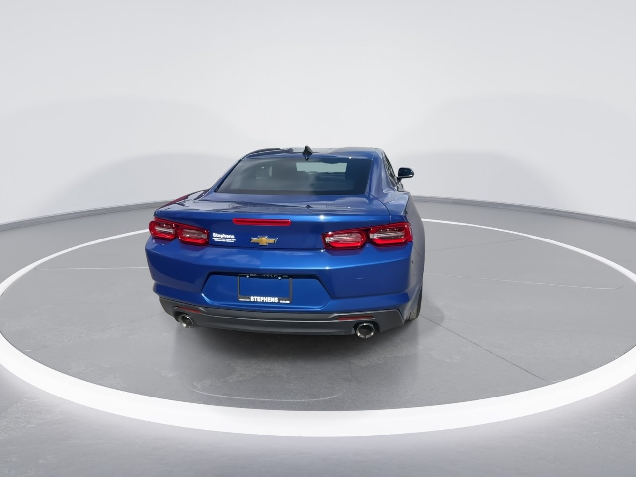 Used 2023 Chevrolet Camaro LT RWD image 17