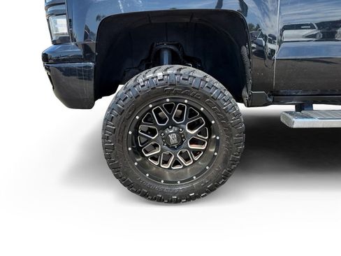 Used 2015 Chevrolet Silverado 1500 LTZ AWD/4WD image 9