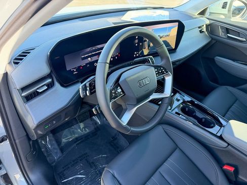 New 2026 Audi Q3 quattro 2.0T AWD/4WD image 12