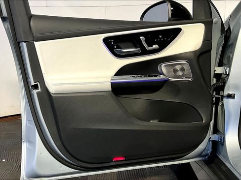 New 2026 Mercedes-Benz GLC 300 4MATIC image 11