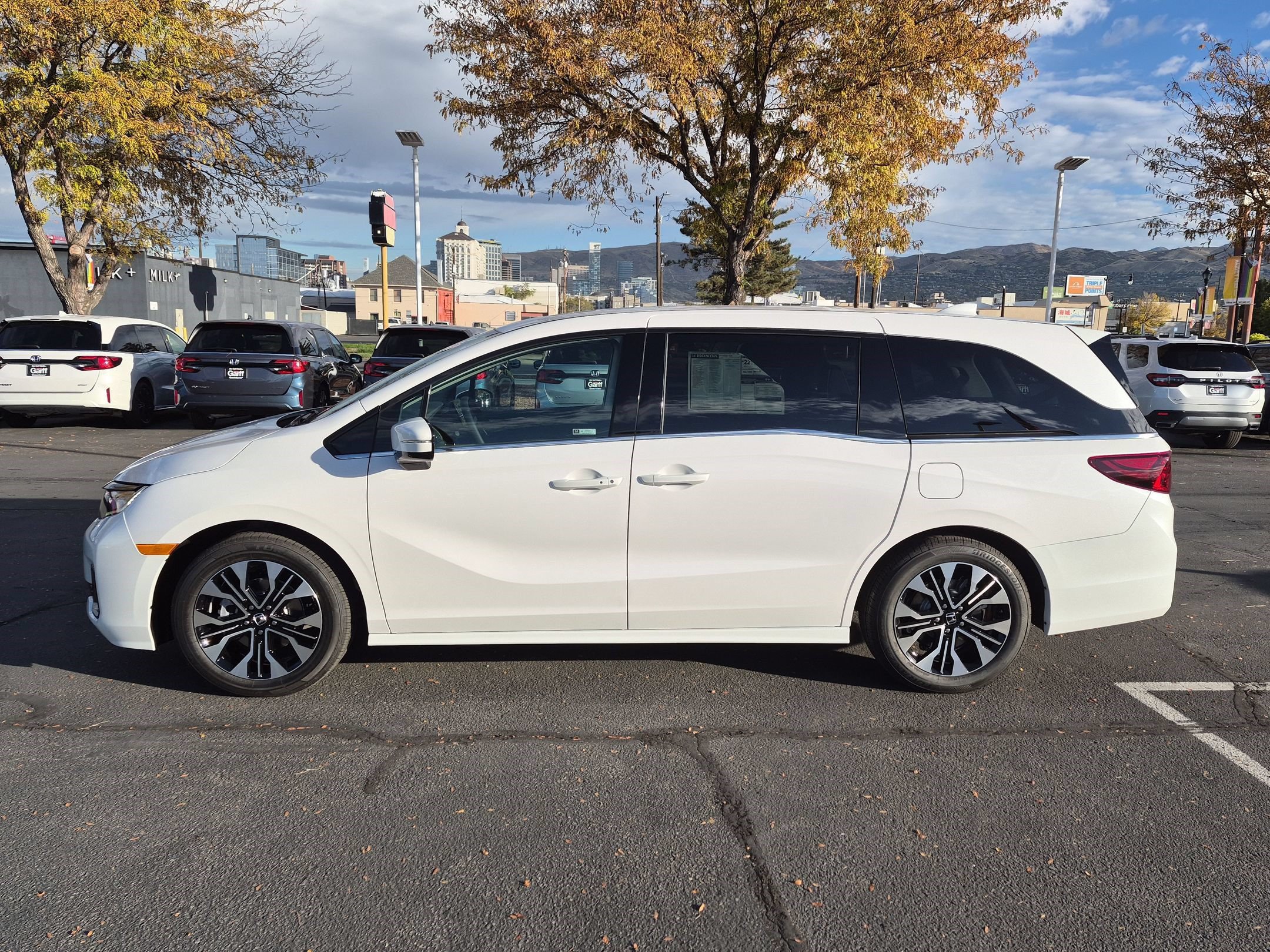 New 2027 Honda Odyssey Elite image 9