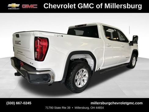 Used 2022 GMC Sierra 1500 SLE AWD/4WD image 3