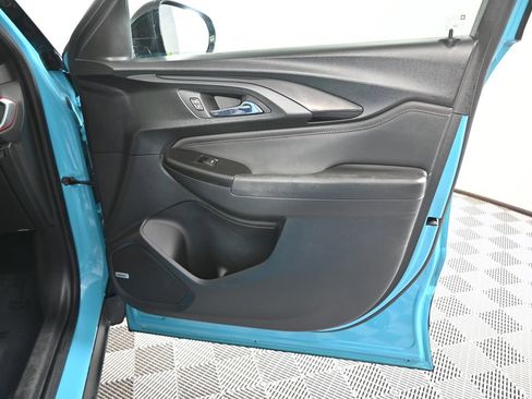 Used 2021 Chevrolet TrailBlazer RS w/ Sun and Liftgate Package image 12