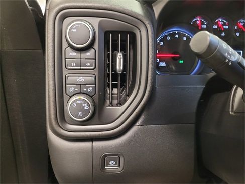 Used 2020 Chevrolet Silverado 1500 Custom Trail Boss w/ Custom Convenience Package image 26