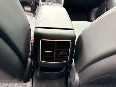 Used 2026 Kia Sportage EX FWD image 18