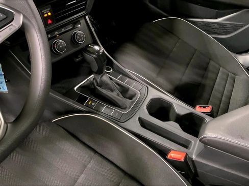 Used 2023 Volkswagen Jetta Sport FWD image 17