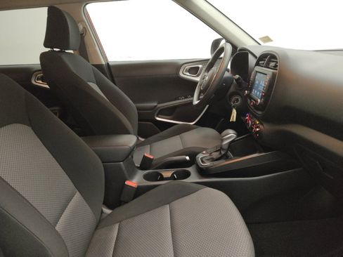 Used 2020 Kia Soul LX image 21