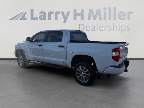 Used 2019 Toyota Tundra Platinum image 3