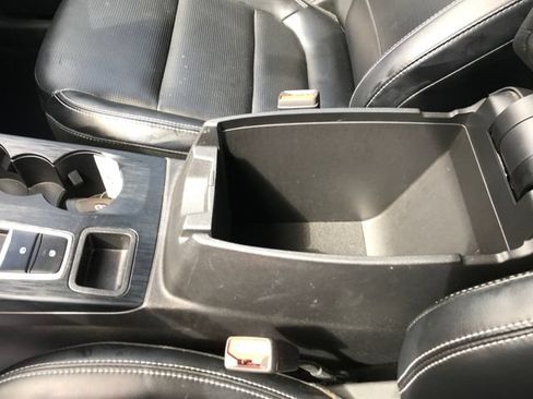 Used 2023 Ford Escape Platinum AWD/4WD image 13