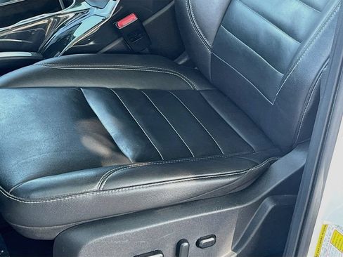 Used 2016 Ford Escape Titanium AWD/4WD image 18