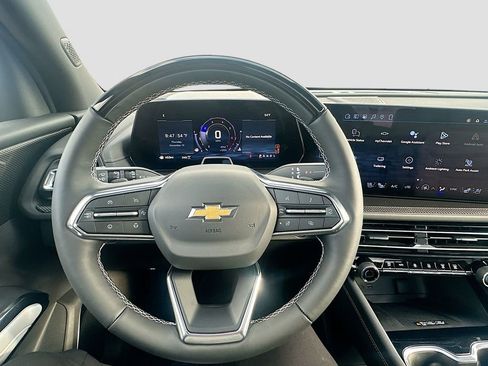 New 2026 Chevrolet Traverse High Country w/ LPO, Floor Liner Package AWD/4WD image 11