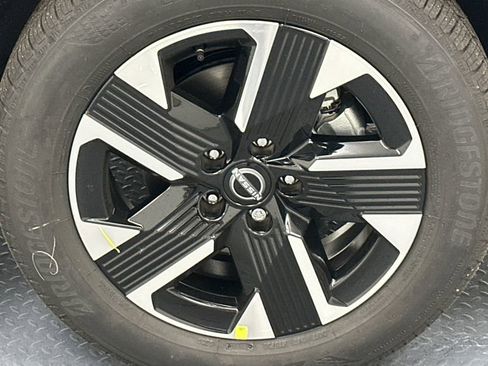 New 2026 Nissan Kicks SV w/ SV Premium Package image 20