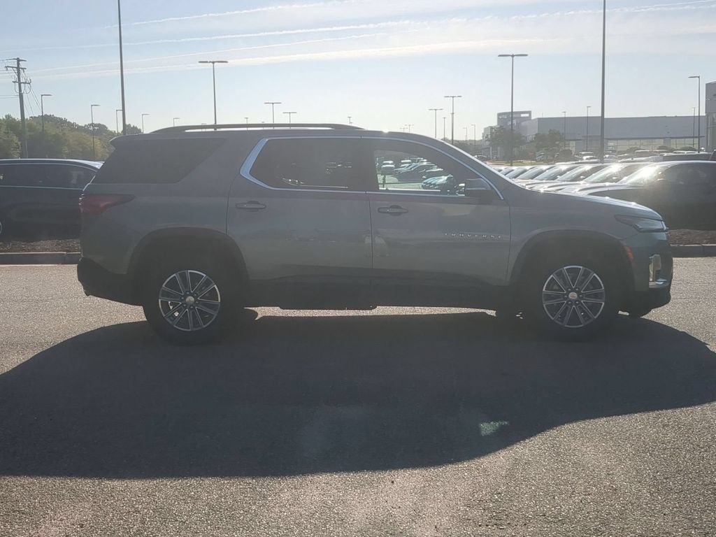 Used 2022 Chevrolet Traverse LT w/ LPO, Floor Liner Package AWD/4WD image 6