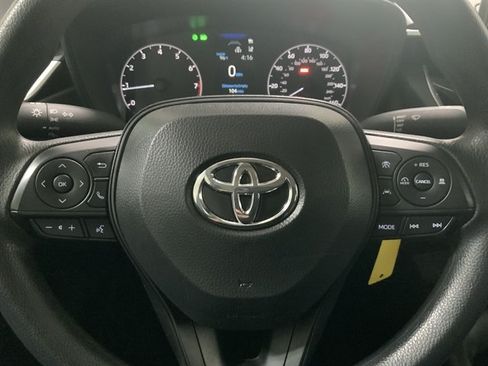 Used 2025 Toyota Corolla LE FWD image 22